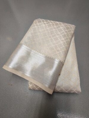 Cream Grand Wedding Kanchipuram Silk Saree Timeless Elegance & Opulence