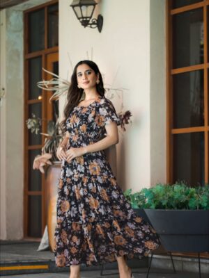 Elegant Half Sleeve Floral Georgette Kurti