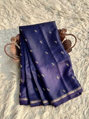 Exquisite Banarasi Soft Silk Saree with Golden Zari Weaving and Jacquard Pallu