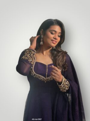 Vichhitra Silk Kurti with Sweetheart Neck Luxe Feel with Floral Elegance