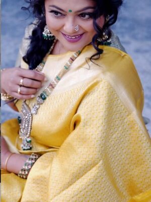 Celebrity-Inspired Banarasi Fancy Zari Tanchui Silk Saree with Exquisite Weaving and Luxurious Design