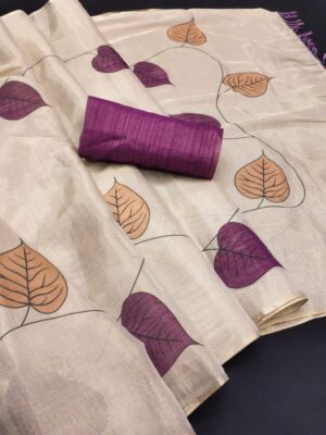 Elegant Cotton Saree with Zari Ornamentation