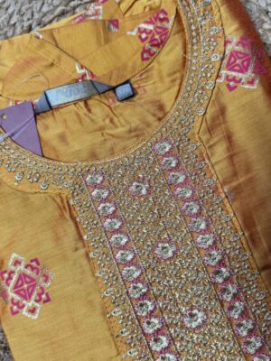 Elegant Floral Ethnic Kurti