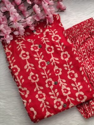 Trendy Ethnic Women's Floral Kurti Set