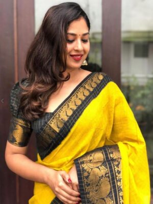 Peacock Border Sungudi Cotton Saree – Festive Collection