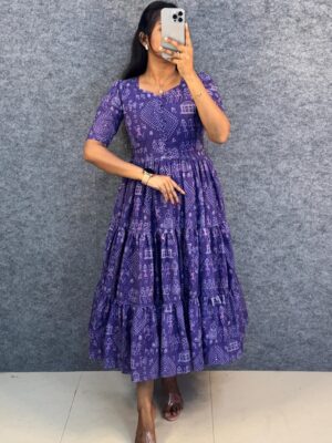 Floral Cotton Elbow Sleeve Kurti – Trendy Ethnic Wear for Women
