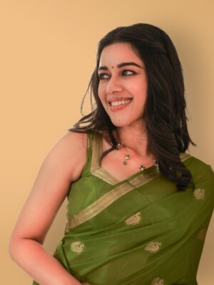 Elegant Pure Soft Viscose Crepe Silk Saree with Jacquard Peacock Design & Golden Zari Border