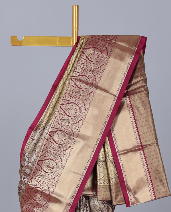 grey jacquard saree with contrast traditional border and intricate pallu